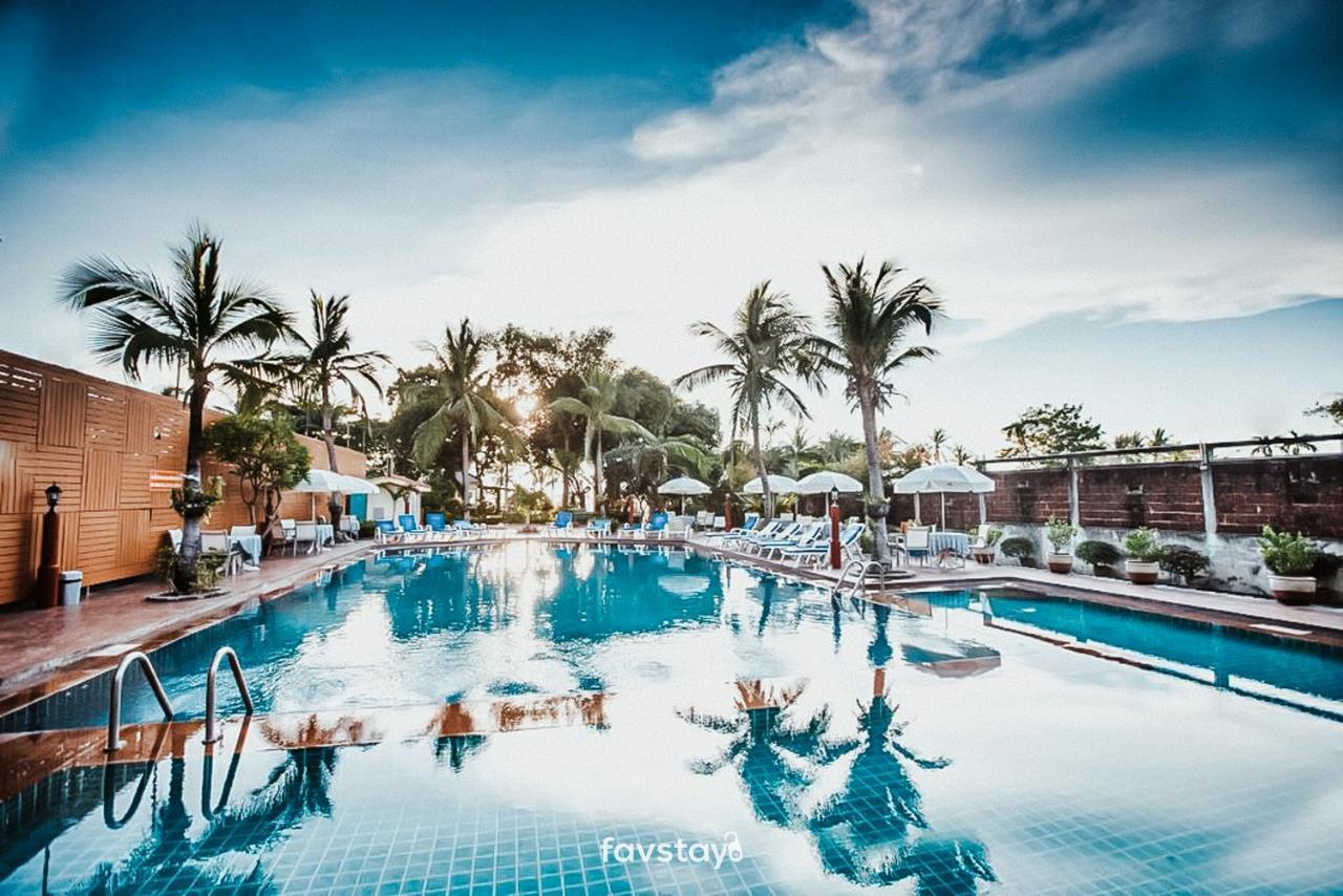Twin Palms Suites And Residence Паттайя Экстерьер фото